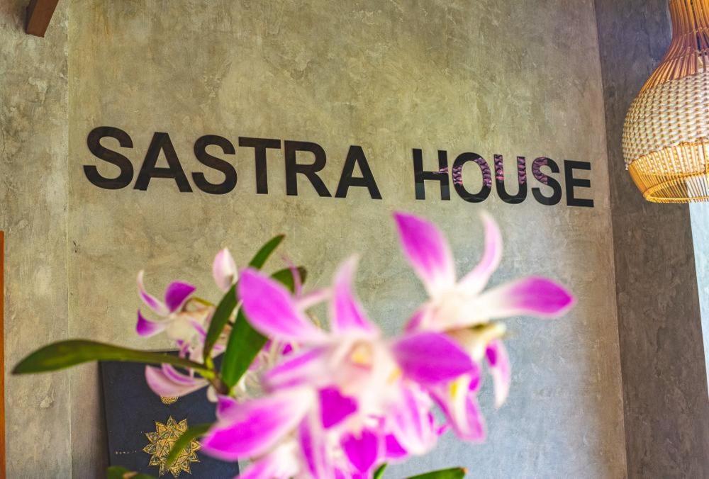 Sastra Ubud House Экстерьер фото