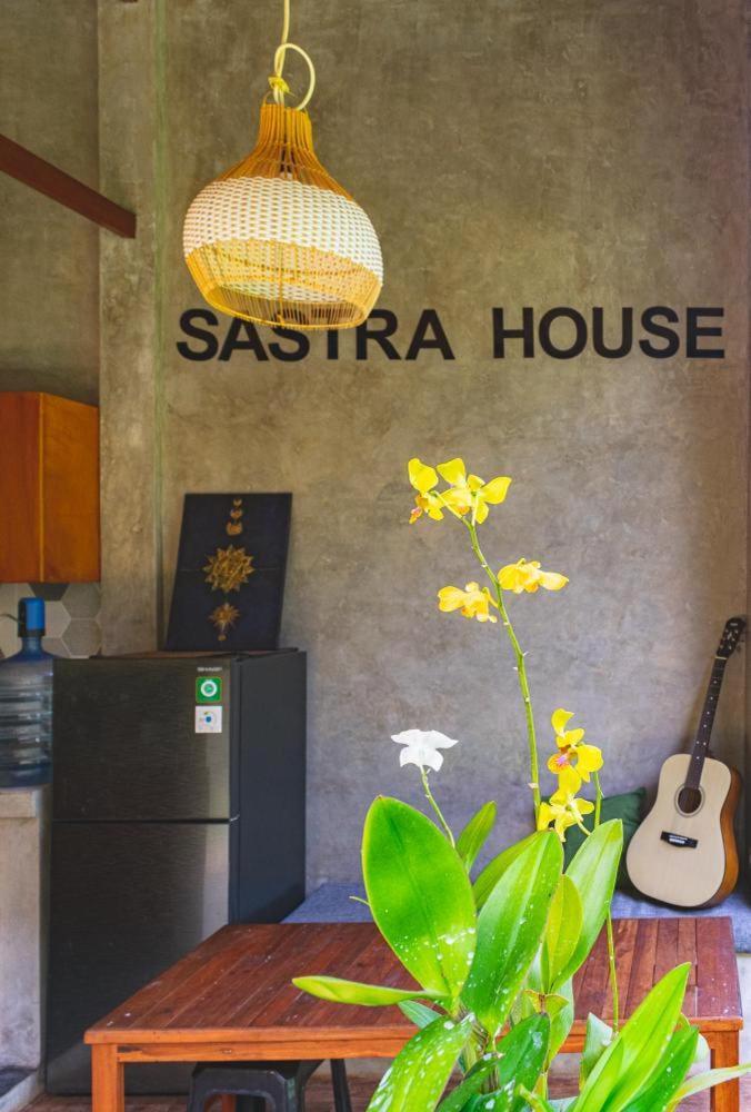 Sastra Ubud House Экстерьер фото